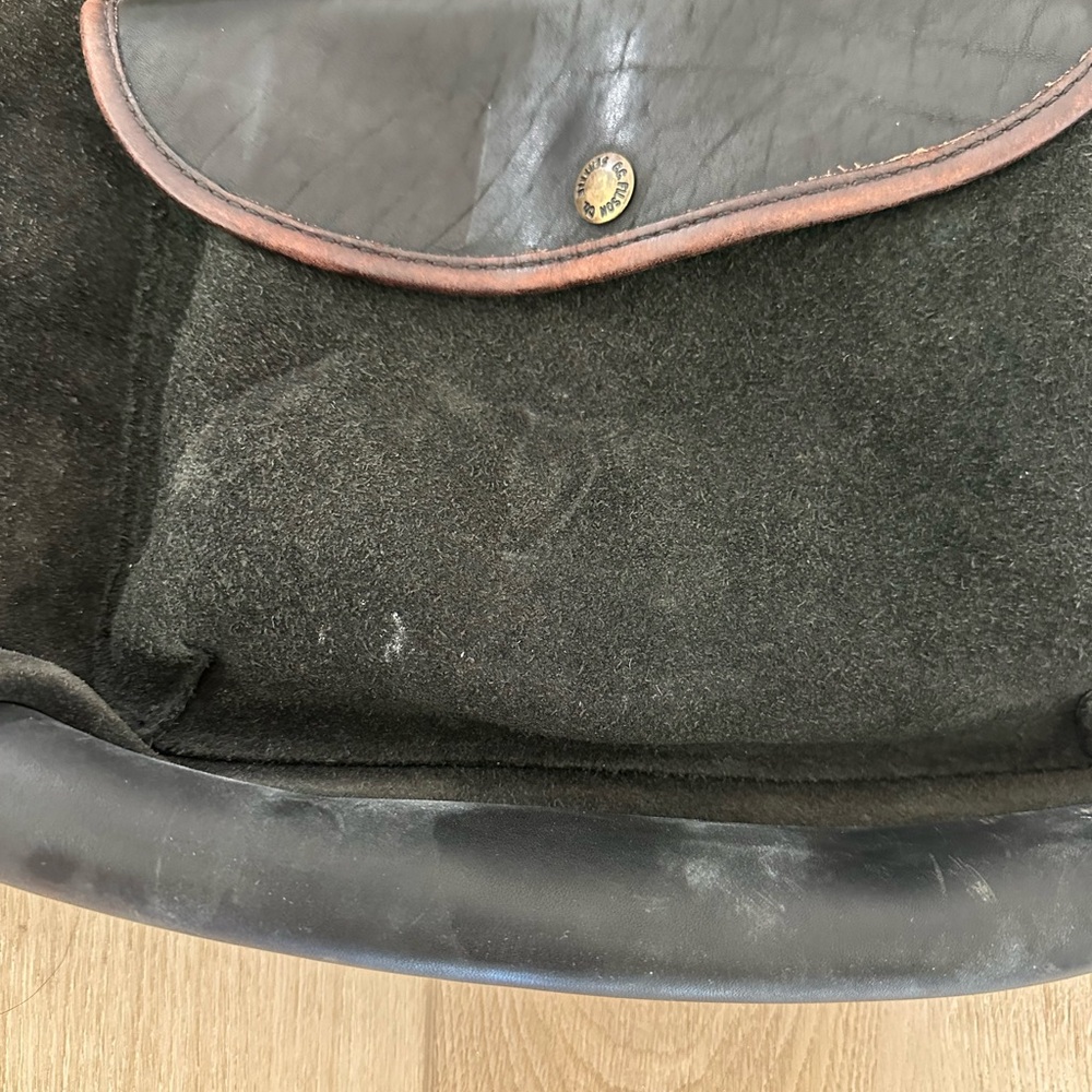 Filson Leather Backpack. - Picture 4 of 9